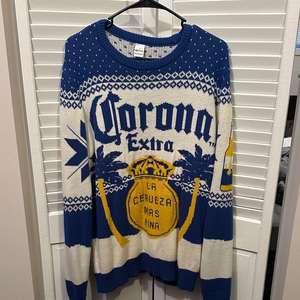 Corona Blue and Cream Crewneck Sweater NWOT Mens Large